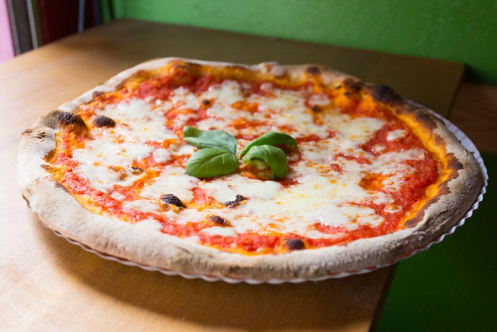 Bella Napoli Pizza: Exploring the Flavors of Naples