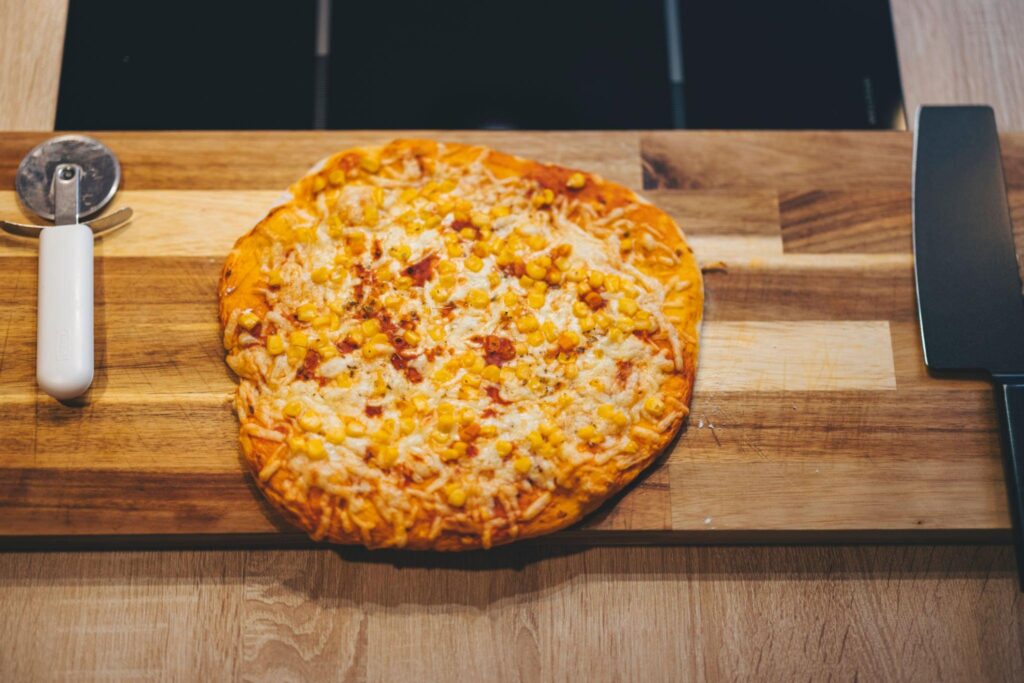 Small but Delicious: The Irresistible 6 Inch Pizza